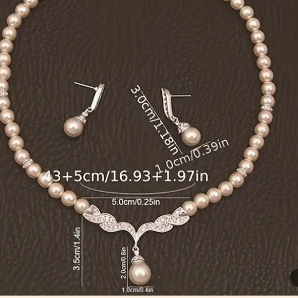 3 pc set necklace + earrings inlaid rhinestones pearl accents gold brand new - Picture 3 of 3